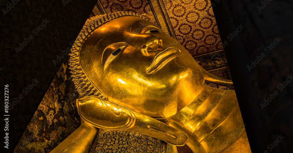 Wat Pho, Reclined buddha in Bangkok, Thailand