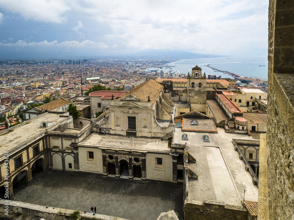 Italien, Kampanien, Neapel, Castel Sant'Elmo, Blick vom Belvedere San Martino auf die Altstadt von Neapel