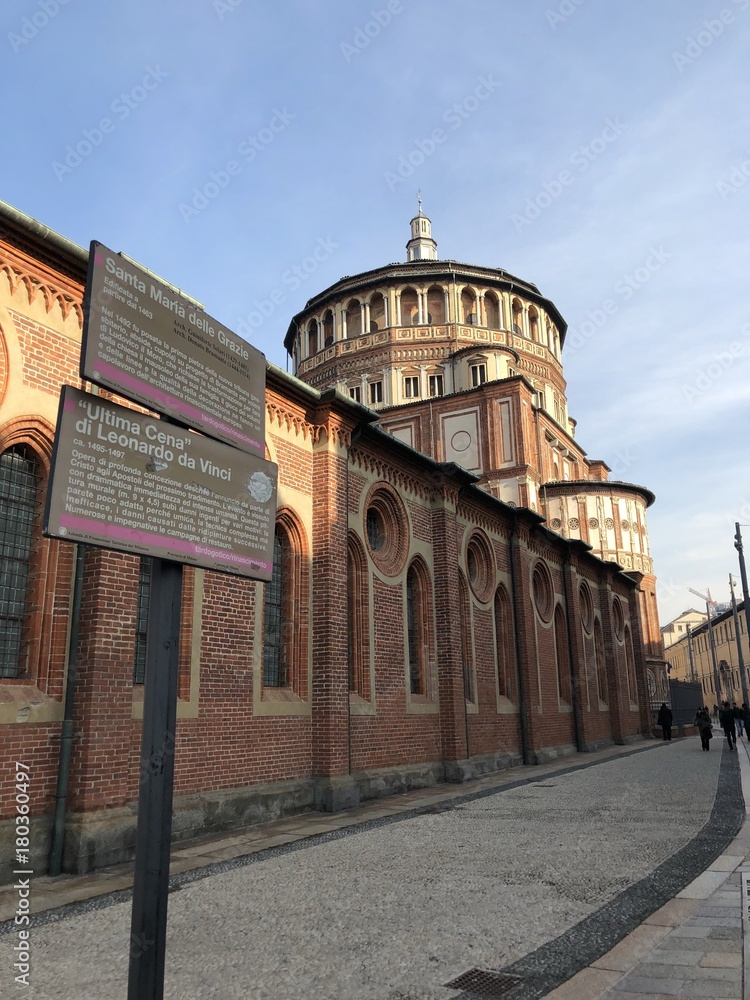 Fototapeta premium Milano, la basilica di Santa Maria delle Grazie