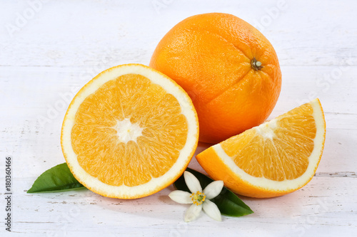 Orangen Orange Frucht Fr  chte Holzbrett