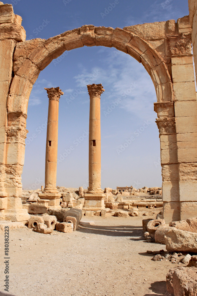 Ruins of the ancient city of Palmyra on syrian desert (shortly before the war) Ruins of the ancient city of Palmyra on syrian desert (shortly before the war)