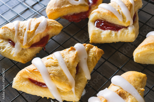Obraz w ramie Cherry Turnover with Icing