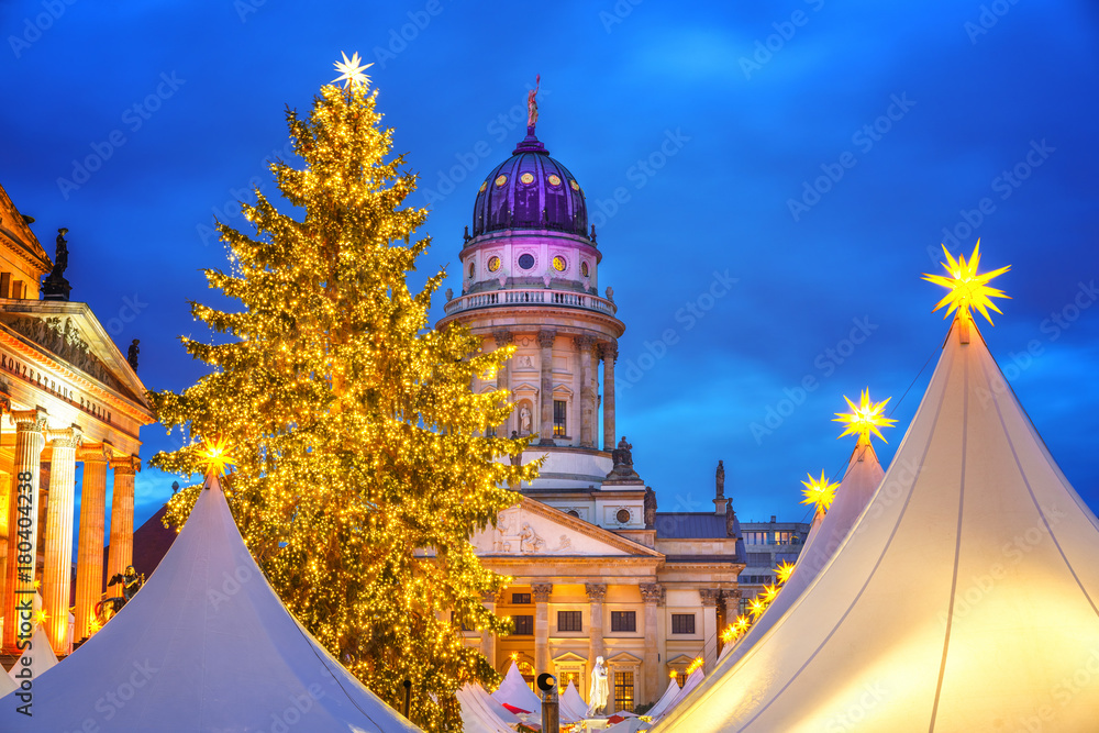 Fototapeta premium Christmas market, French church and konzerthaus in Berlin, Germany