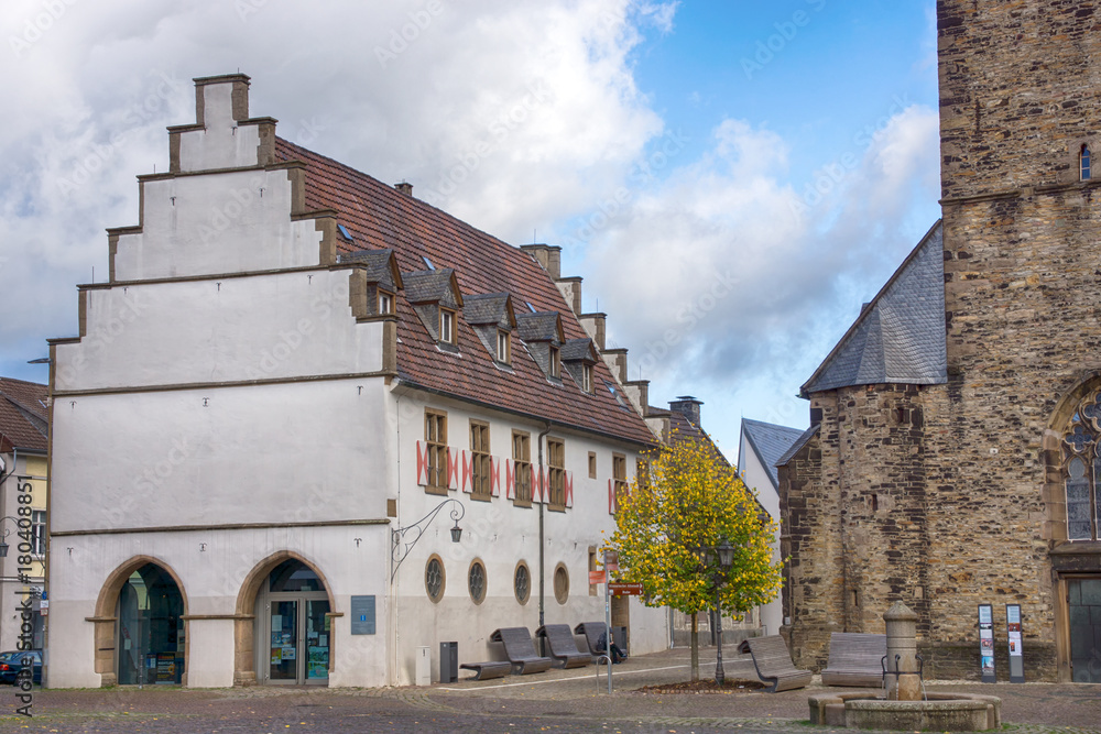 Ruhrtalmuseum (Altes Rathaus) und St.-Viktor-Kirche in Schwerte, Nordrhein-Westfalen Ruhrtalmuseum (Altes Rathaus) und St.-Viktor-Kirche in Schwerte, Nordrhein-Westfalen