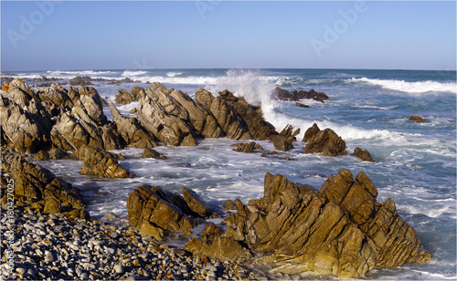 アフリカ大陸最南端の地、アグラス岬の海-1
