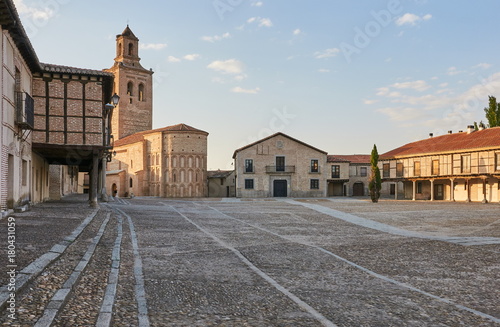 Plaza de la Villa and Santa Maria chuch (Square of the Village), Arevalo, Avila, Spain photo