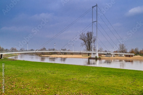 Most na rzece Warcie w mieście Sieradz, Polska photo