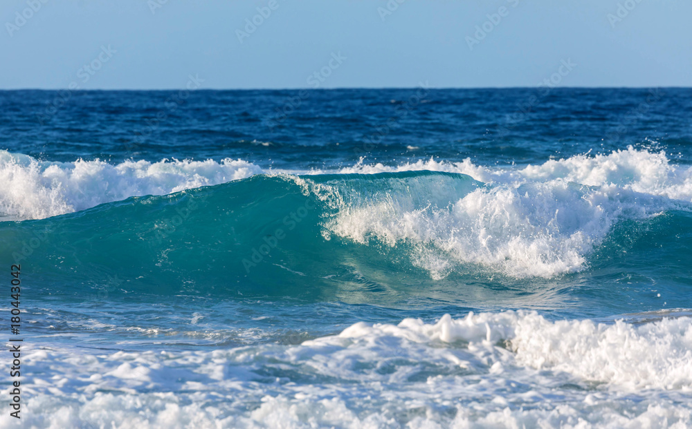 waves az the atlantic ocean
