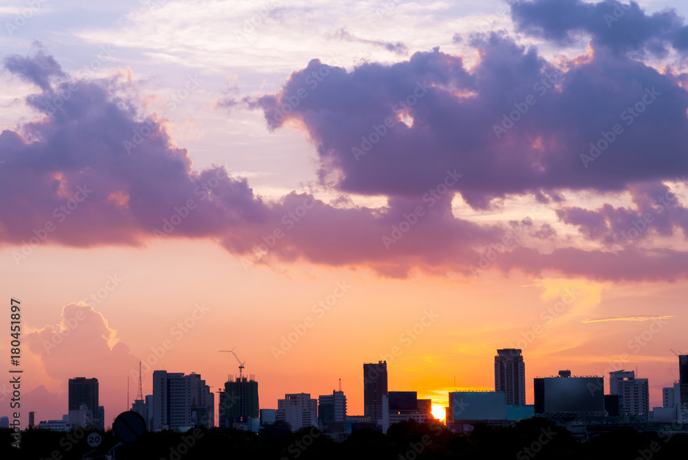 silhouette of cityscapes bangkok city on sunset sky background, thailand