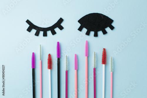 The brush lash, comb, help to keep the shape, also used in eyelash extension application photo