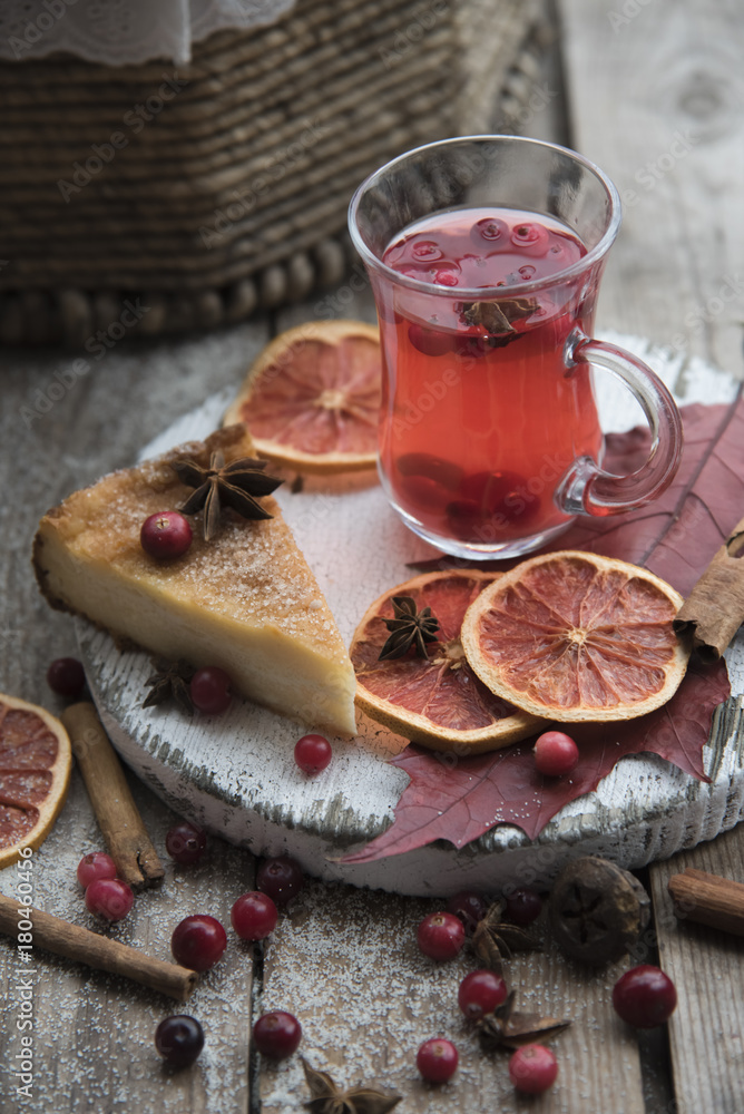 cranberry tea and cheese-cake
