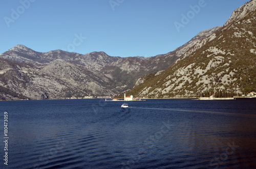 Obraz na płótnie in der Bucht von Kotor w salonie
