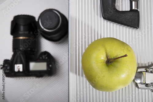 Gesunder Snack am Arbeitsplatz photo