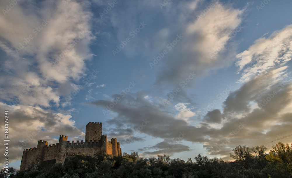 Château d'Almourol à Vila Nova da Barquinha, Ribatejo, Portugal Château d'Almourol à Vila Nova da Barquinha, Ribatejo, Portugal