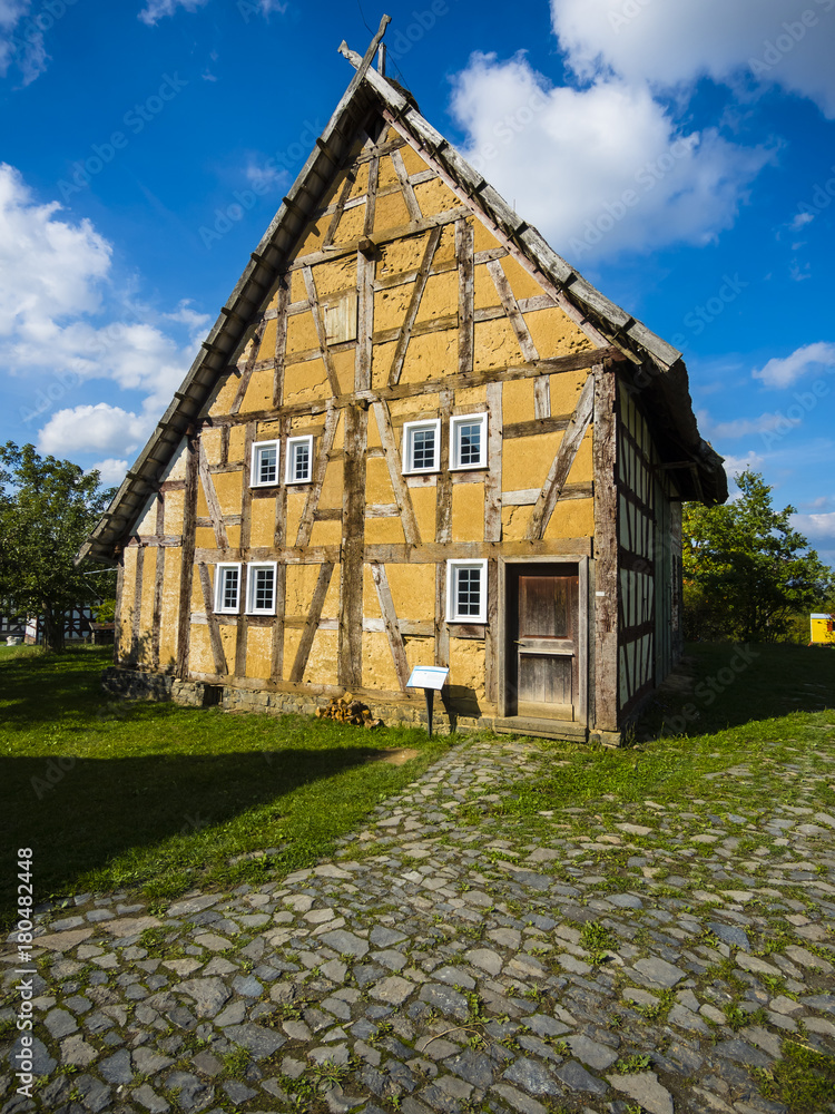 historisches Fachwerkhaus im Freilichtmuseum Hessenpark, Neu Anspach, Hessen, Deutschland