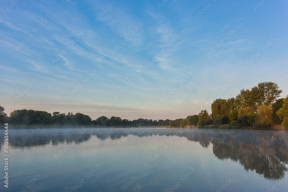 Fototapeta premium Nebel am See