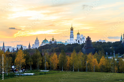 Kremlin view during the sunset, from Zaryad'ye recreation park