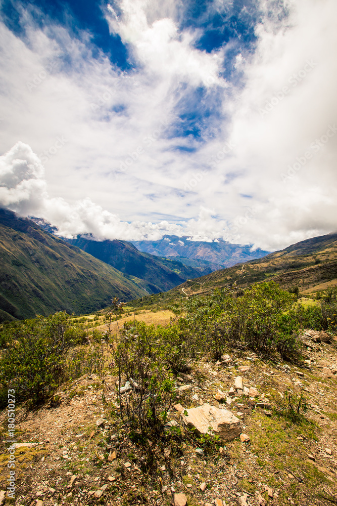 Fototapeta premium hiking trail cusco peru