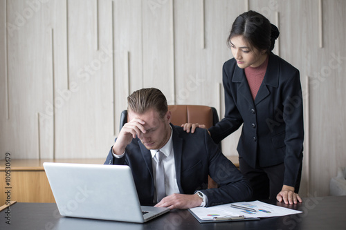 Quadro su tela Desperate young businessman unable to work with stress situation