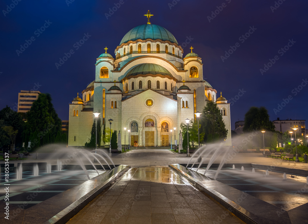 Obraz premium Cathedral of Saint Sava at night in Belgrade