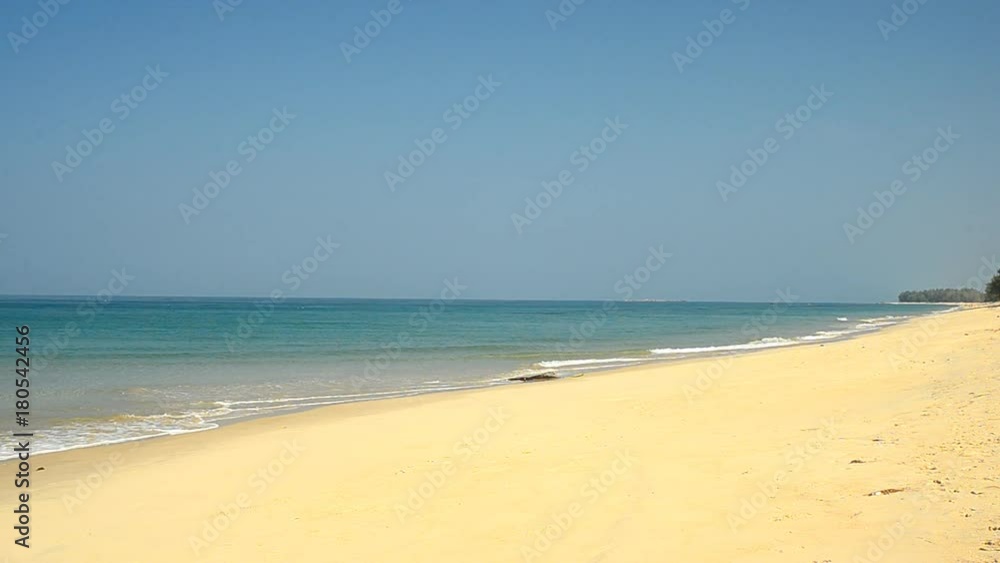 Beautiful blue sky at sea Beautiful blue sky at sea