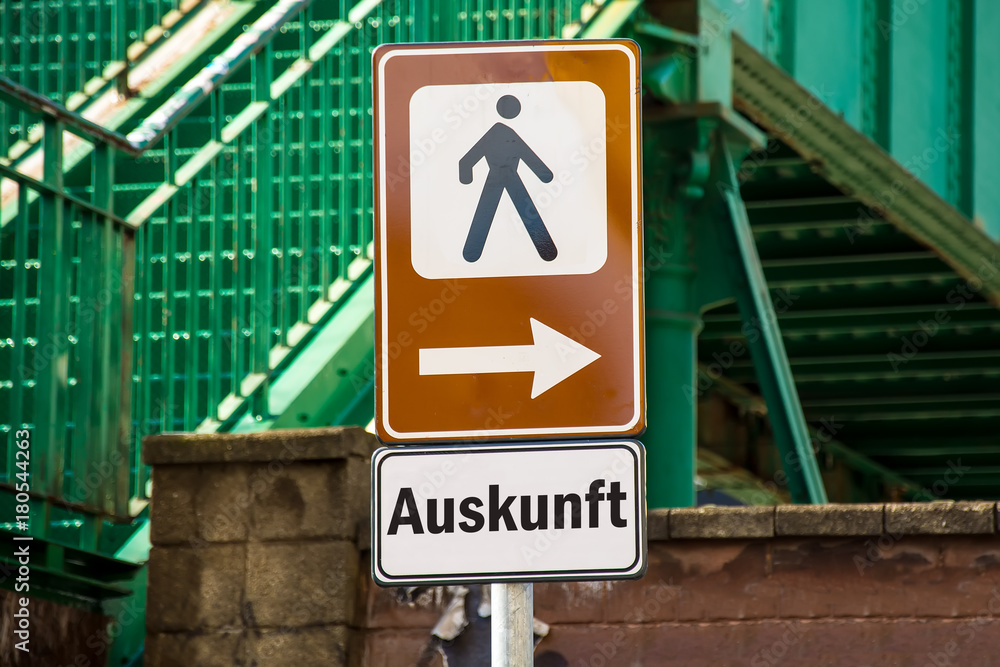 Schild 224 - Auskunft