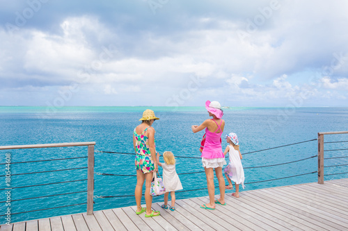 Foto Pontons et lagon