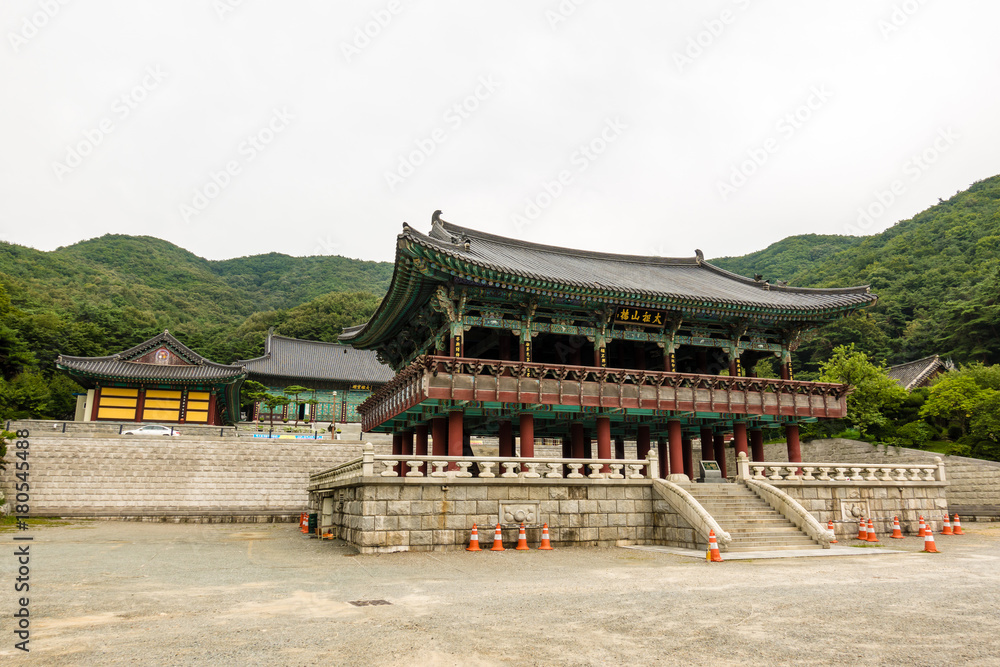 Cheonan, Chungcheongnam-do, South Korea. Gakwonsa Temple.