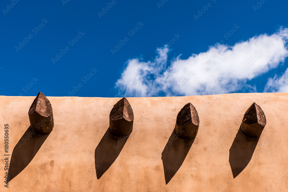 Obraz premium Budynek firmy Adobe w Santa Fe