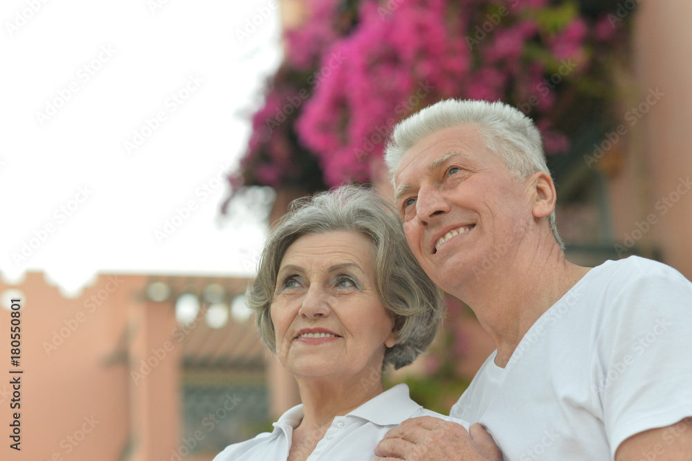 senior couple smiling senior couple smiling