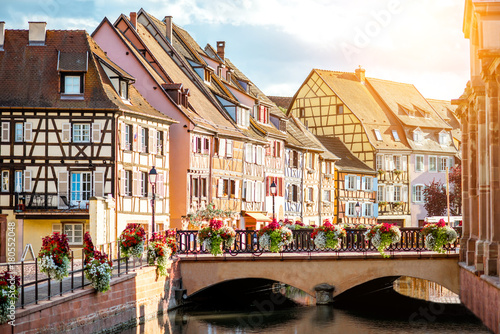Fototapeta Naklejka Na Ścianę i Meble -  Landscape view on the beautiful colorful buildings on the water channel in the famous tourist town Colmar in Alsace region, France