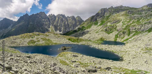 Fototapeta Naklejka Na Ścianę i Meble -  Beautiful mountain lake under the Rysy mountain, High Tatras (Vysoke Tatry) Slovakia