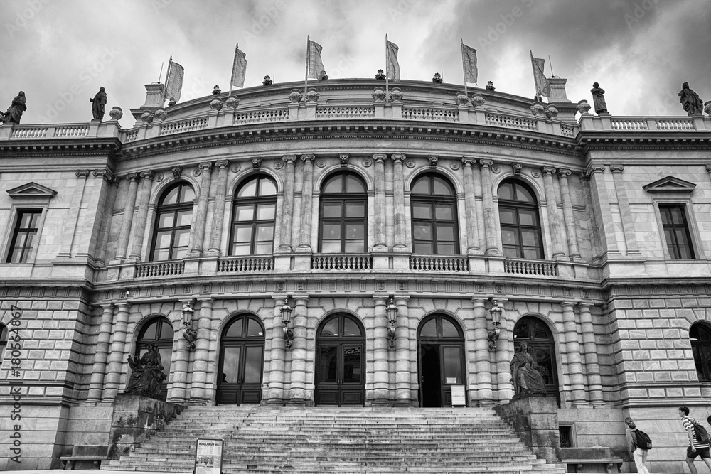 Operahouse in Prauge Operahouse in Prauge