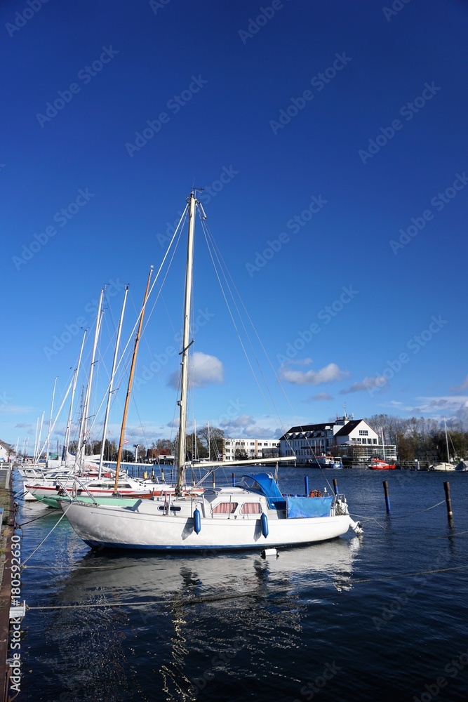 Naklejka premium Sailboats in harbor baltic sea