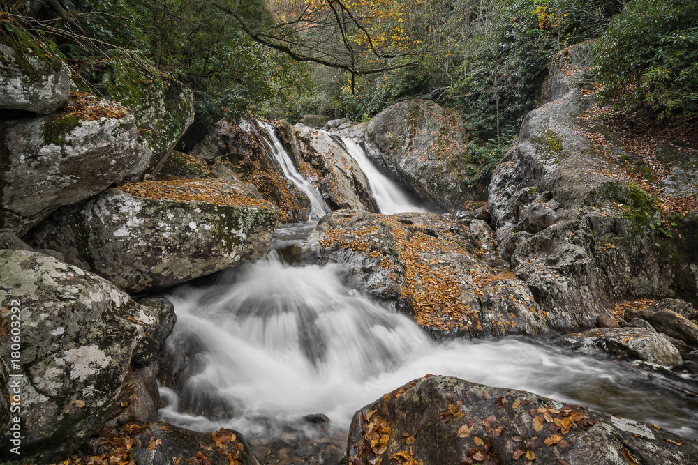 Obraz premium Sunburst Falls