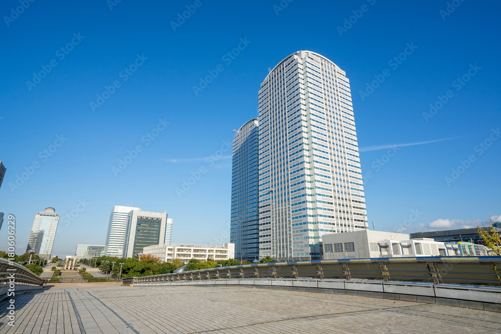 Obraz premium 幕張 高層ビジネスビル街