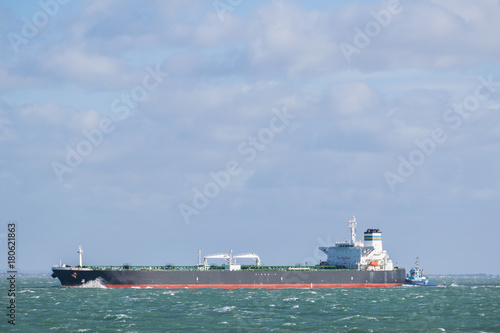 Картината върху платно Oil tanker sailing on the Solent bound for Fawley