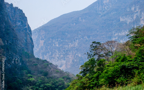 Sumidero canyon photo