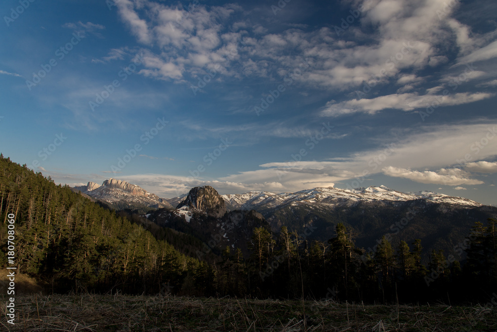 Obraz premium The mountain range of the Big Thach natural park. Adygea