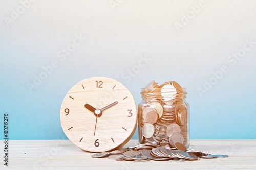 Εκτύπωση καμβά Business, savings time, time is money, deadline or delay concept : wooden alarm