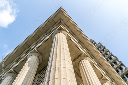 Принти на полотні European style Roman column