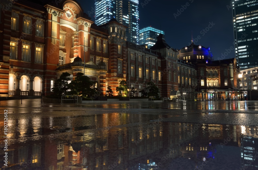 tokyo station night view reflection tokyo station night view reflection