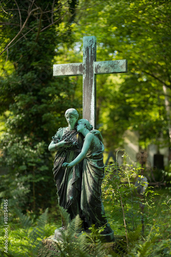 Grabdenkmal auf dem Alten Südfriedhof | München 