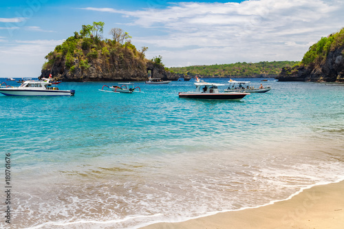 Crystal Bay beach at Nusa Penida island. Indonesia © Ivan Kurmyshov