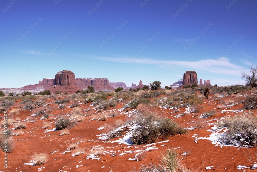 Fototapeta premium Snow on Monument Valley