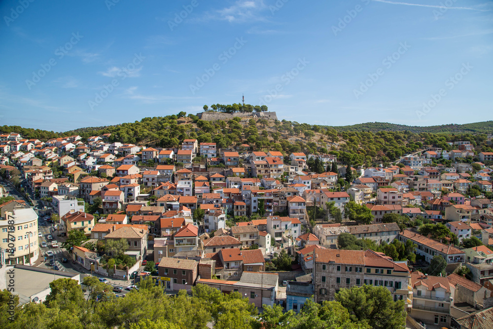 Panorama und Sehenswürdigkeiten von Sibenik, Dalmatien, Kroatien