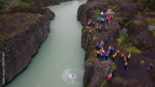 Island, Sprung in den Hvítá River