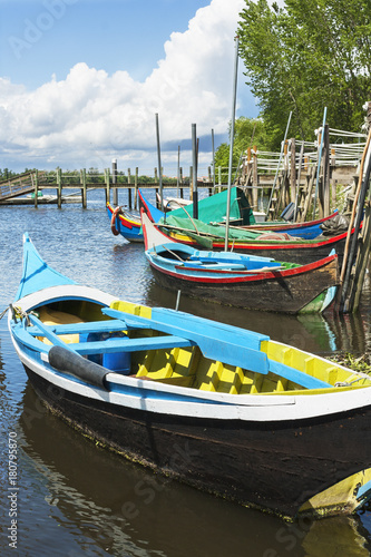 Wallpaper Mural Escaroupim  boats Torontodigital.ca