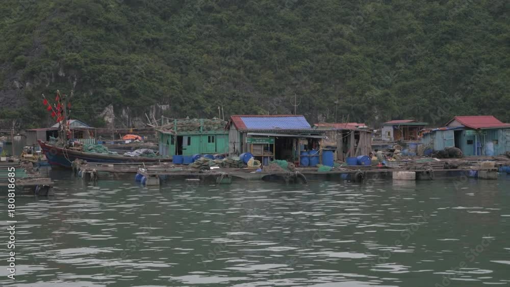 Rack focus, floating village in Vietnam Rack focus, floating village in Vietnam