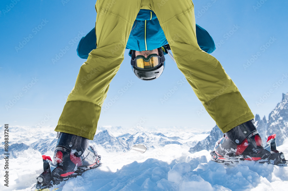 Skier man enjoy winter snow - obrazy, fototapety, plakaty 